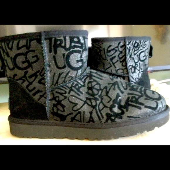 UGG Shoes - Womens Ugg’s